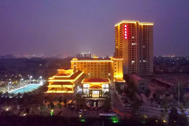 这个四月的海东盐水温泉有点甜。